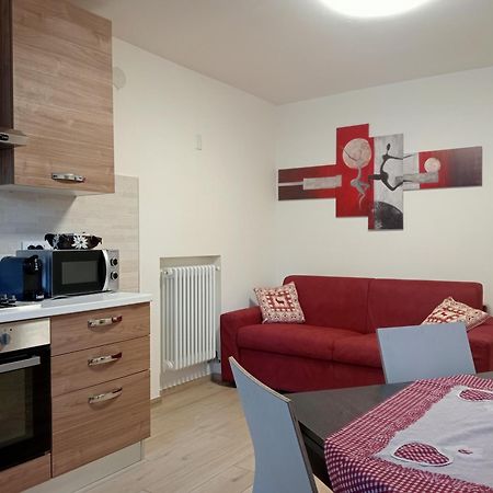 Maison Loren Pila Apartment Cerise Exterior photo